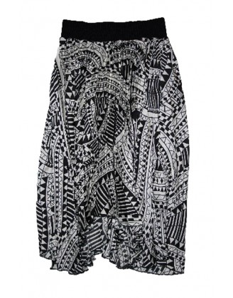 Beautiful asymmetrical skirt from Sophyline & Co. 